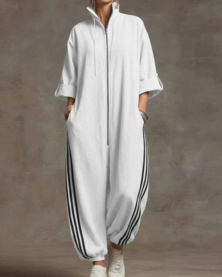 Sophie | Jumpsuit mit Stehkragen, Reißverschluss und Seitenstreifen