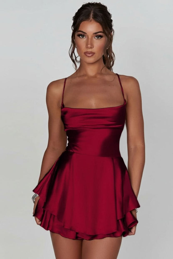Katja | Satin-Minikleid mit eckigem Ausschnitt und Rüschensaum
