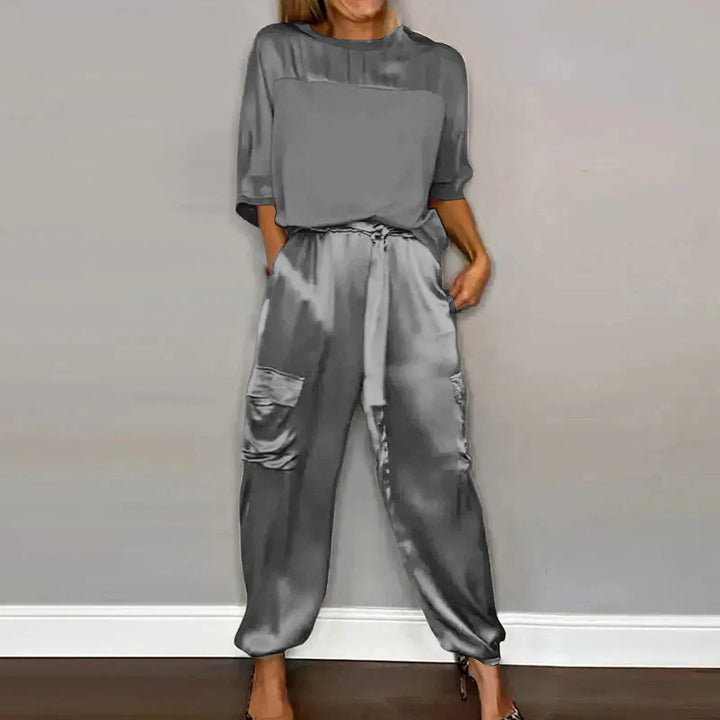 Klaudia | Satin-Zweiteiler mit Loose-Fit-Oberteil und fließender Hose